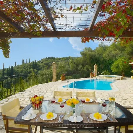 Leonoras House Villa